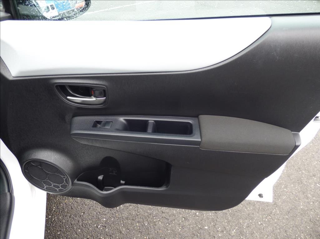 Toyota Yaris Hatchback 1,5 l 55 kw