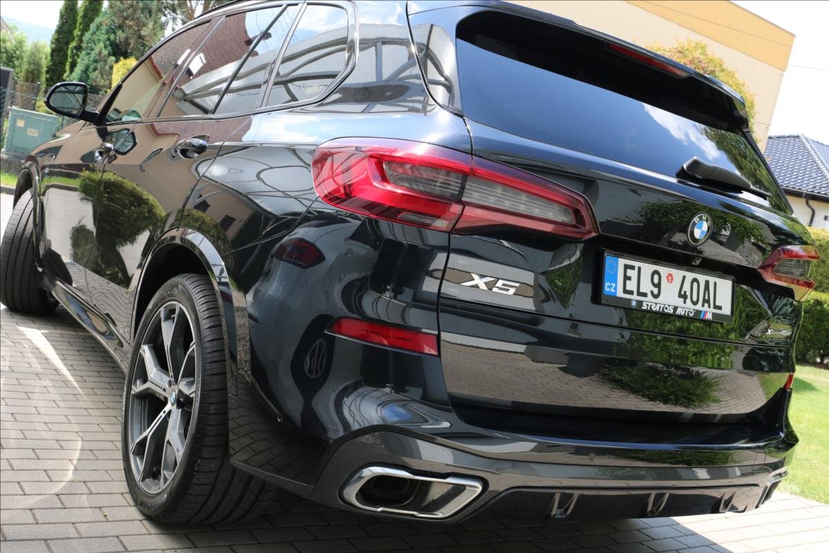 BMW X5 Kombi 3,0 l 290 kw