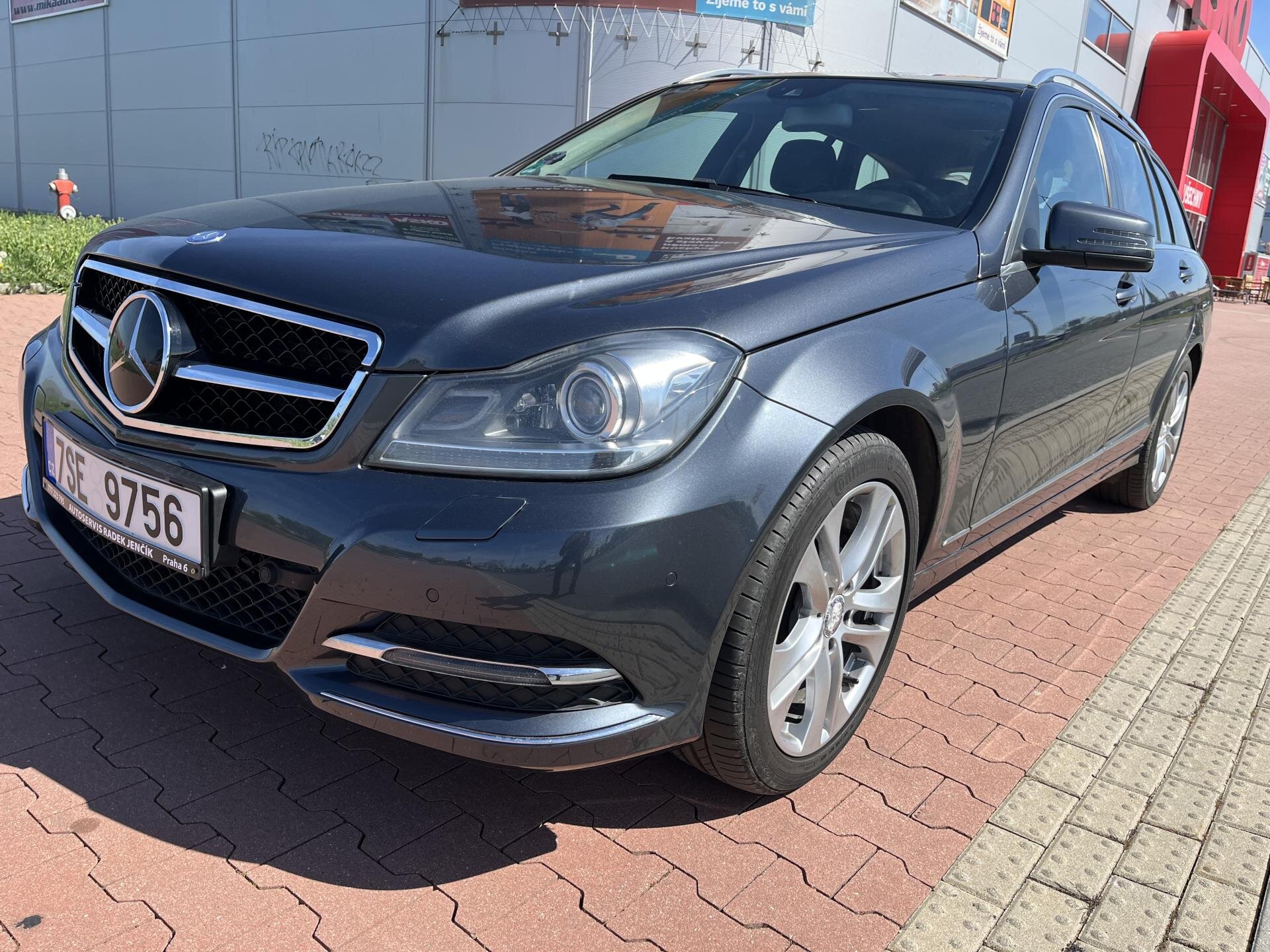 Mercedes-Benz Třídy C Kombi 1,8 l 135 kw