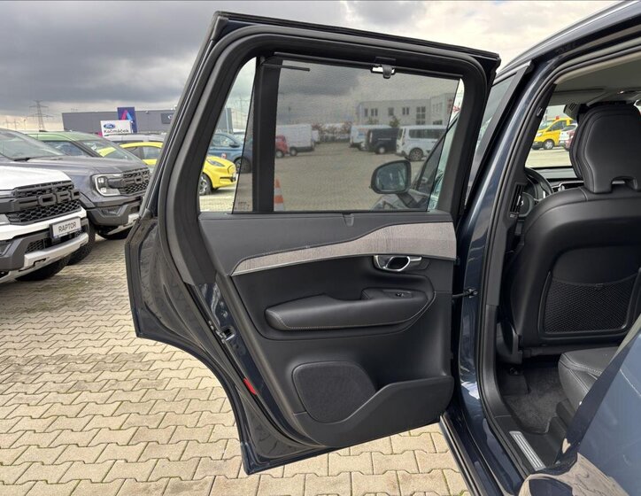 Volvo XC90 SUV 2,0 l 173 kw