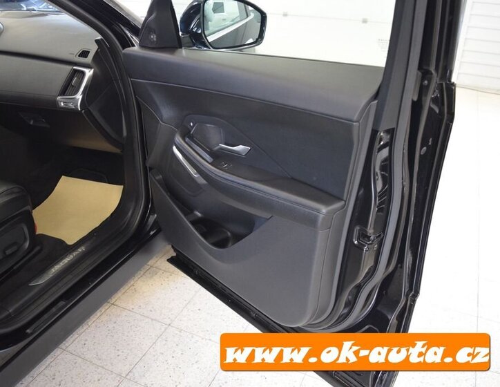 Jaguar F-Pace SUV 2,0 l 110 kw