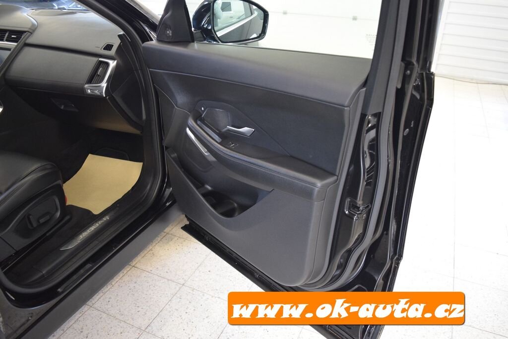 Jaguar F-Pace SUV 2,0 l 110 kw