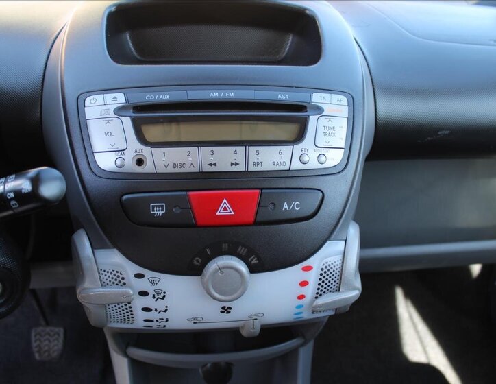 Toyota Aygo Hatchback 998,0 50 kw