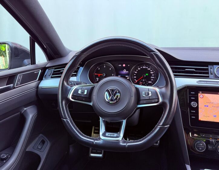 Volkswagen Passat 19