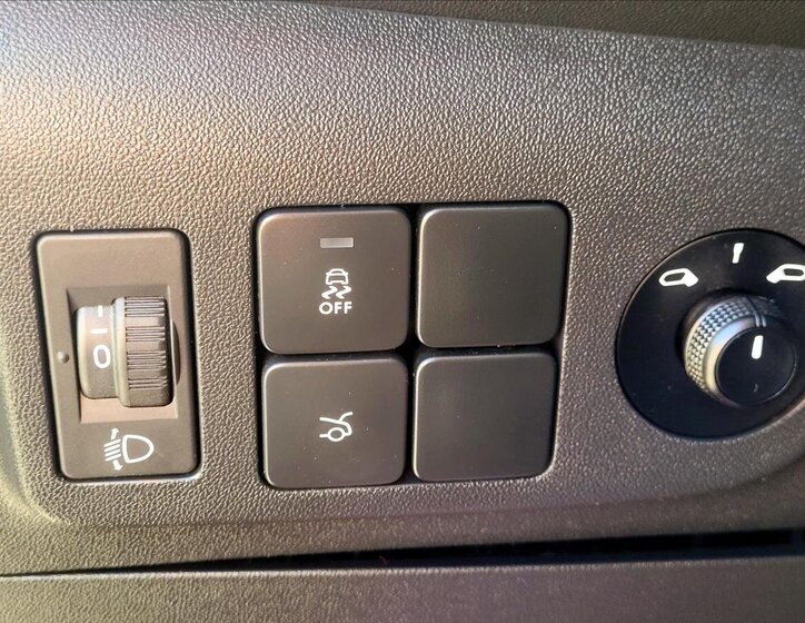 Citroën C-Elysée Sedan / Limuzína 1,6 l 85 kw