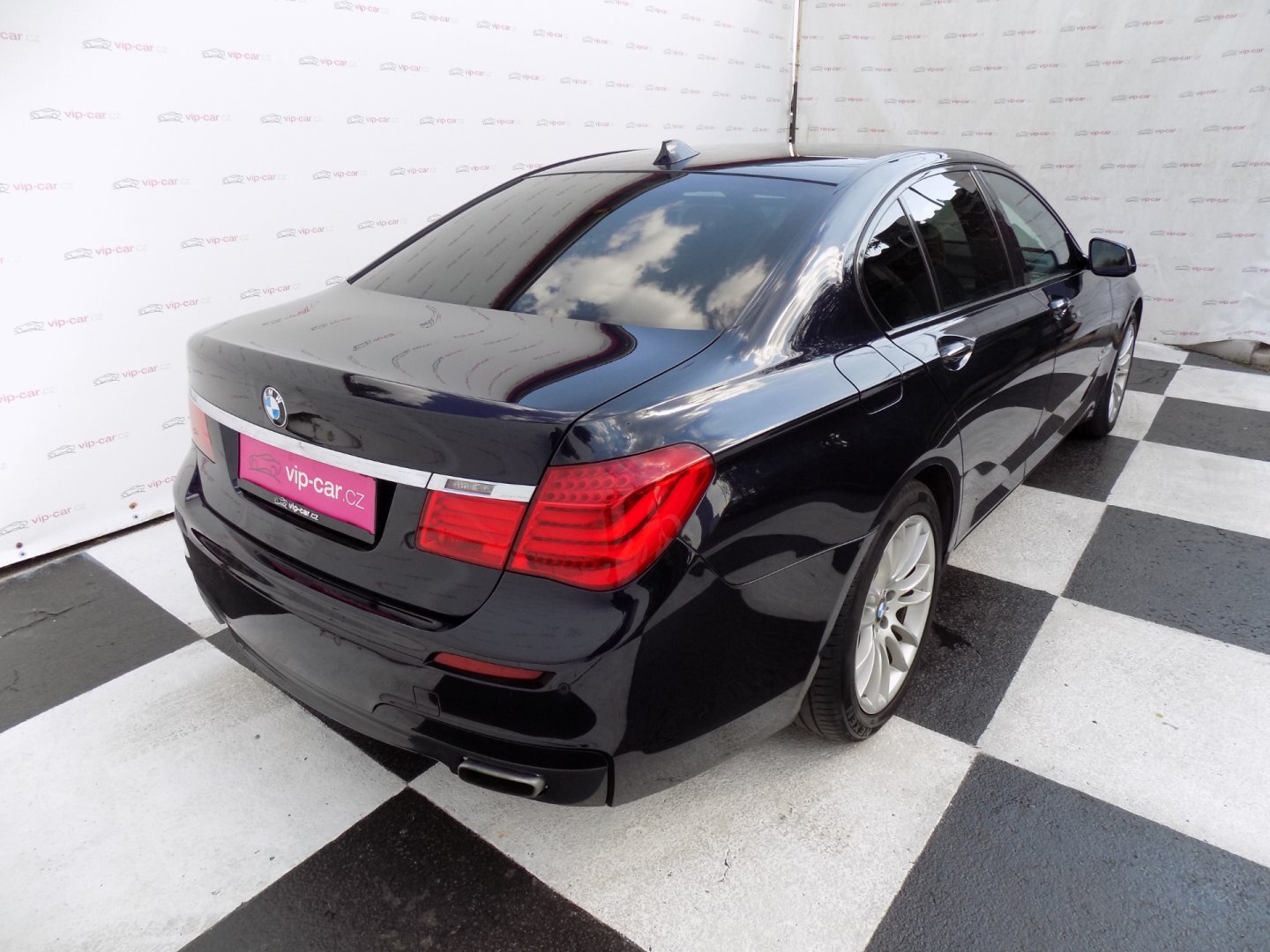 BMW Řada 7 Sedan / Limuzína 3,0 l 225 kw