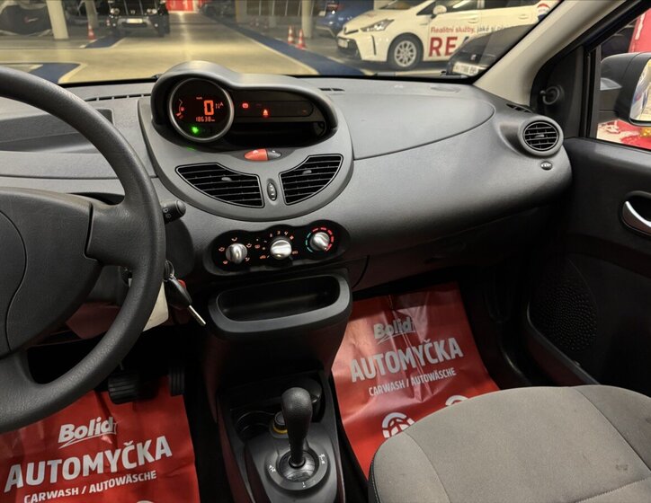 Renault Twingo Hatchback 1,1 l 55 kw