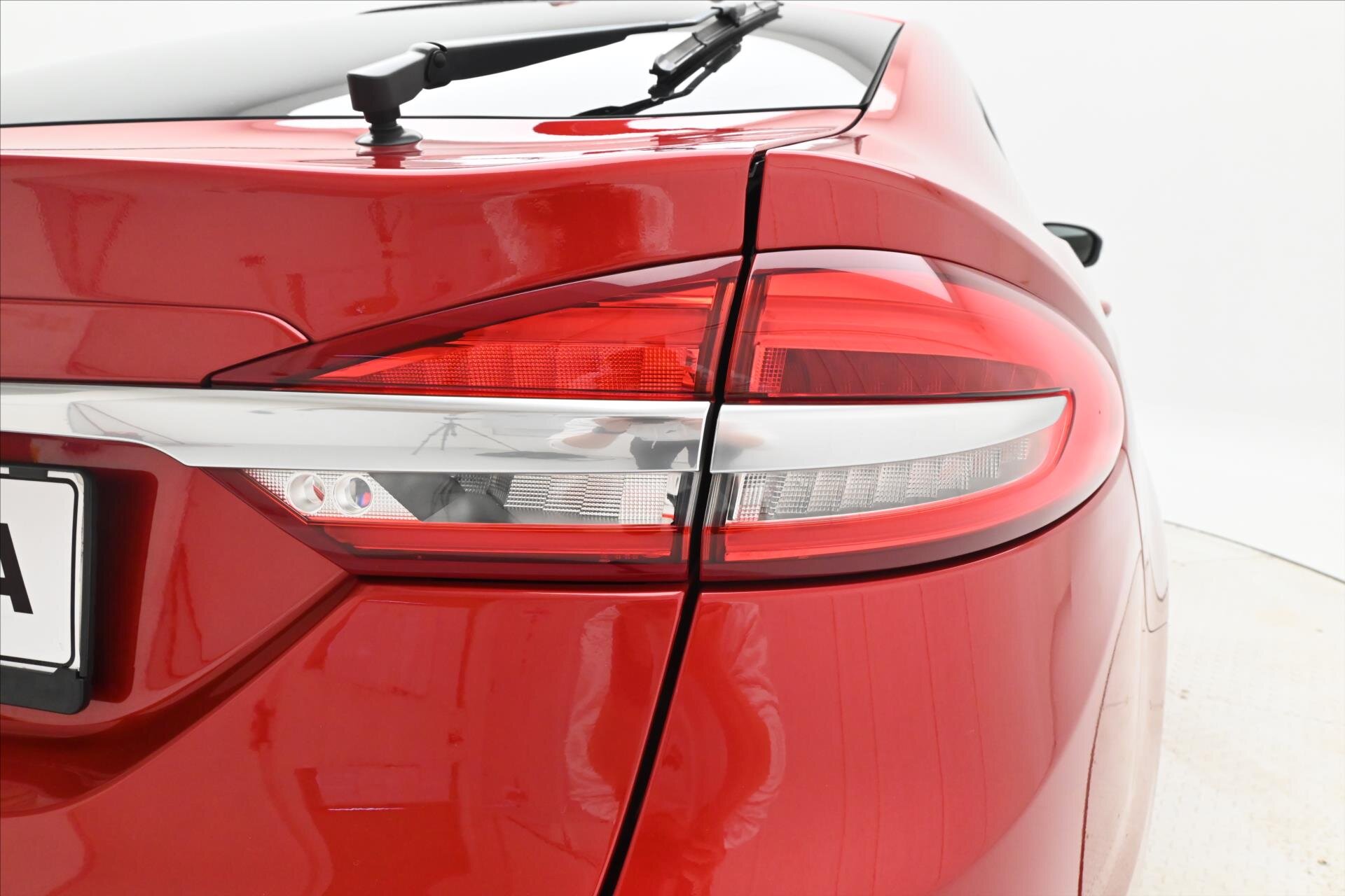 Ford Mondeo Sedan 2,0 l 140 kw