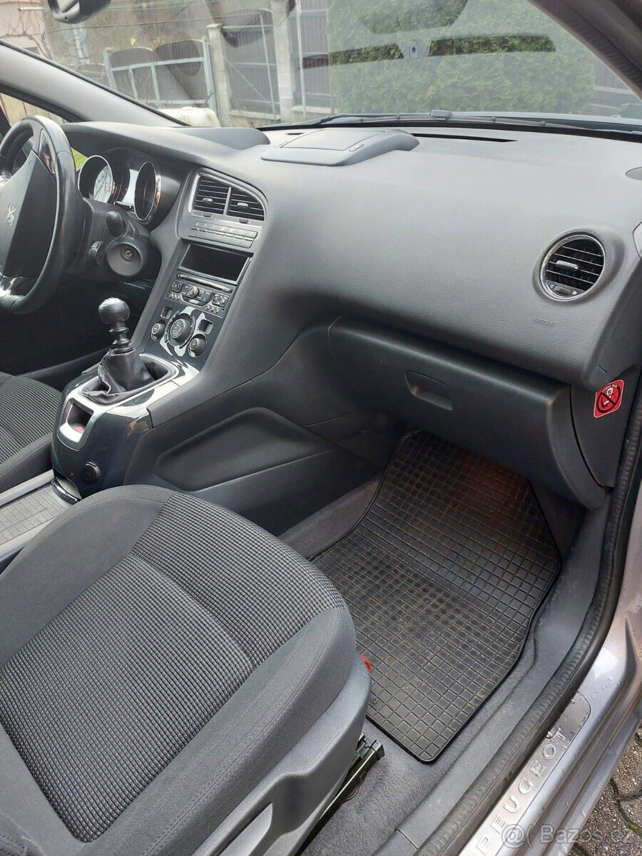 Peugeot 5008 MPV 0,0 0