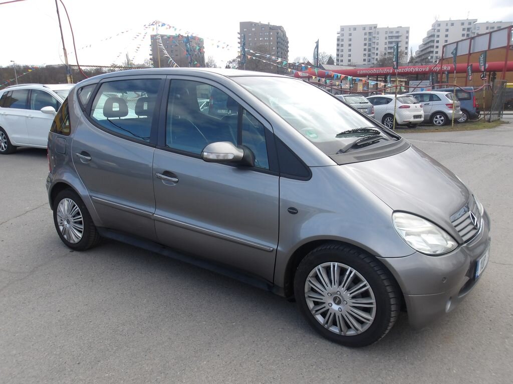 Mercedes-Benz Třídy A Hatchback 1,6 l 75 kw