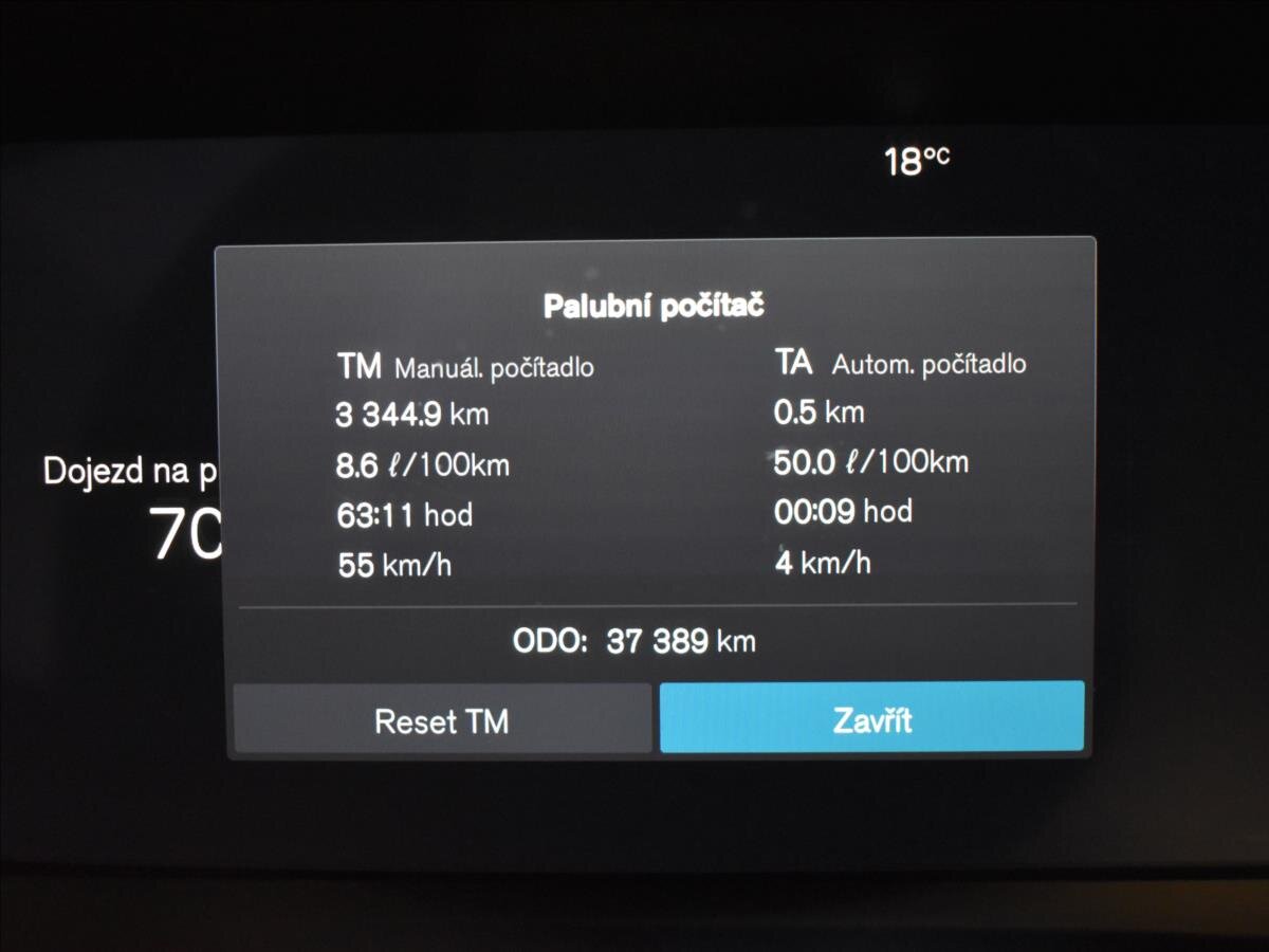 Volvo XC40 SUV / Terénní 2,0 l 145 kw