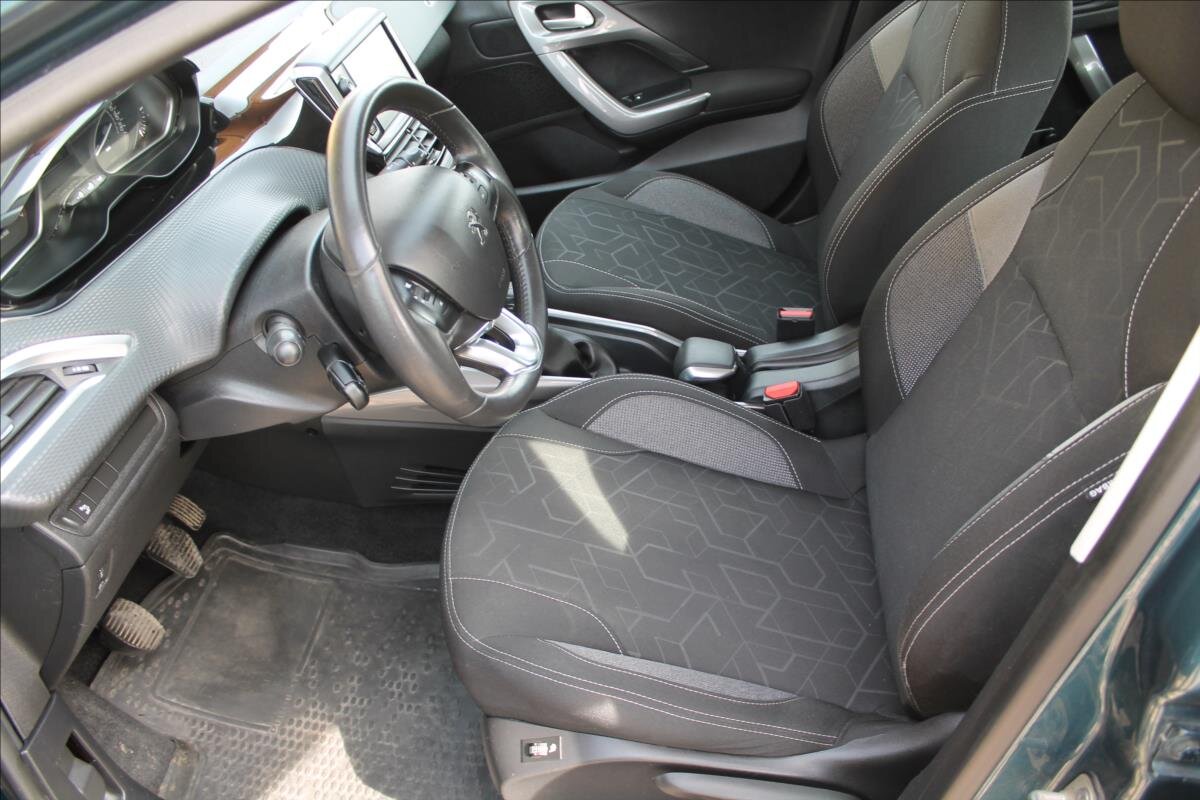Peugeot 2008 SUV / Terénní 1,2 l 60 kw