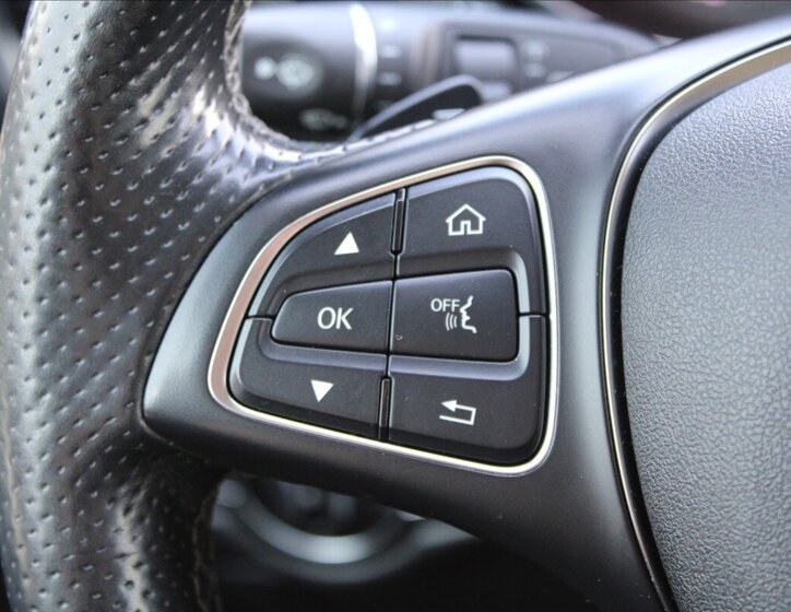 Mercedes-Benz Třídy V Kombi 2,1 l 140 kw