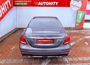 Mercedes-Benz Třídy E 8