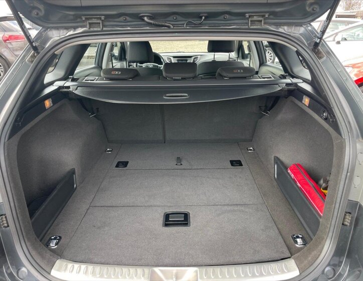 Hyundai i40 Kombi 1,6 l 99 kw