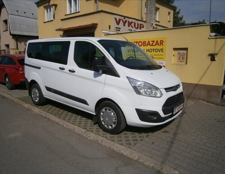 Ford Transit Custom Kombi 2,2 l 114 kw