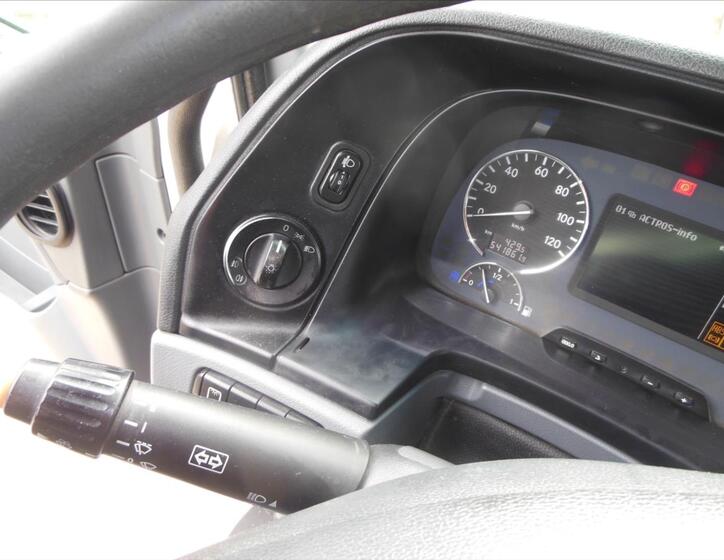 Mercedes-Benz Ostatní 33