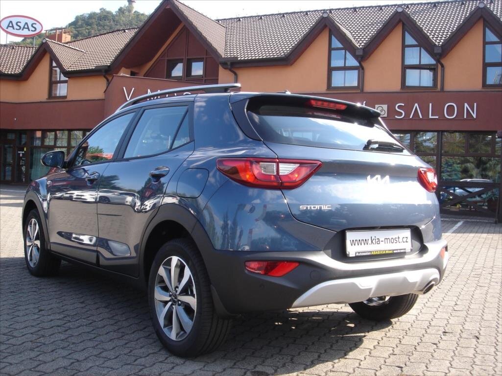 KIA Stonic SUV 1,2 l 58 kw