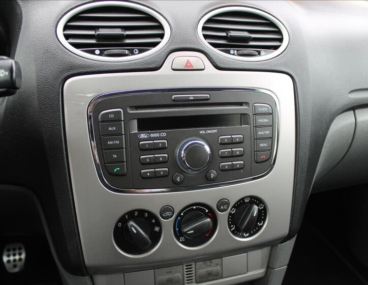 Ford Focus Kombi 1,6 l 74 kw