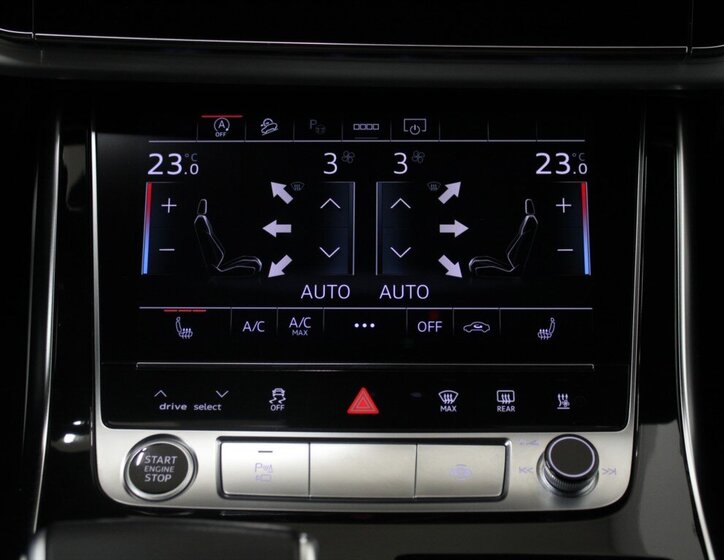 Audi Q8 SUV 3,0 l 210 kw