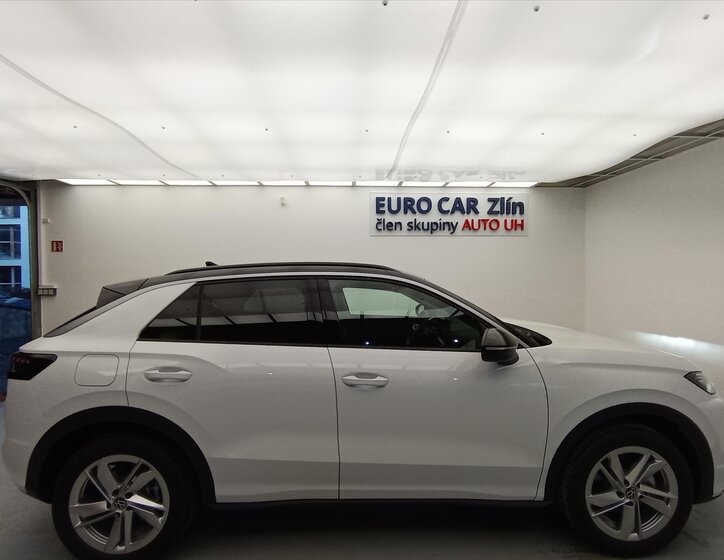 Volkswagen T-Roc SUV 1,5 l 110 kw