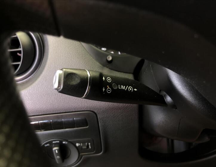 Mercedes-Benz Vito 16