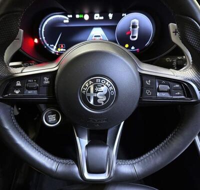 Alfa Romeo Giulia 19