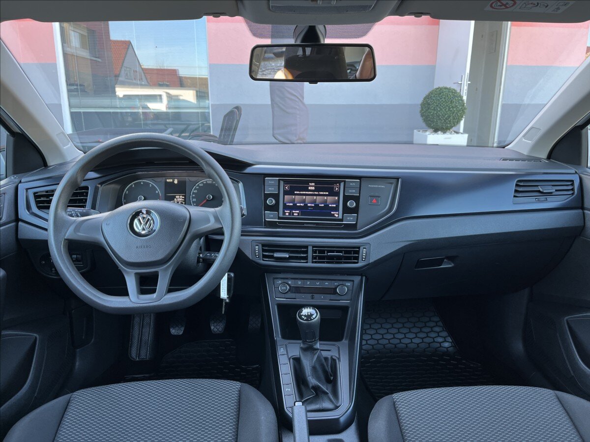 Volkswagen Polo Hatchback 999,0 48 kw