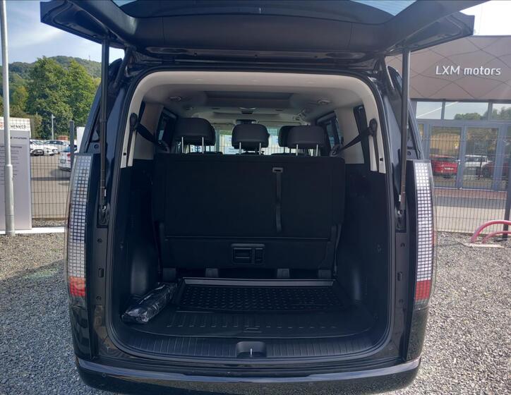 Hyundai Staria 25