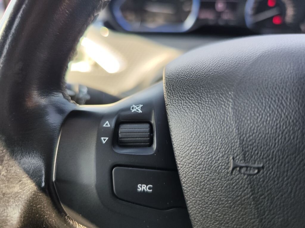 Peugeot 2008 SUV / Terénní 1,2 l 81 kw