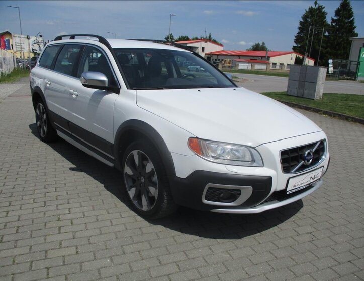 Volvo XC70 Kombi 2,4 l 120 kw