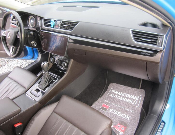 Škoda Superb Liftback 2,0 l 200 kw