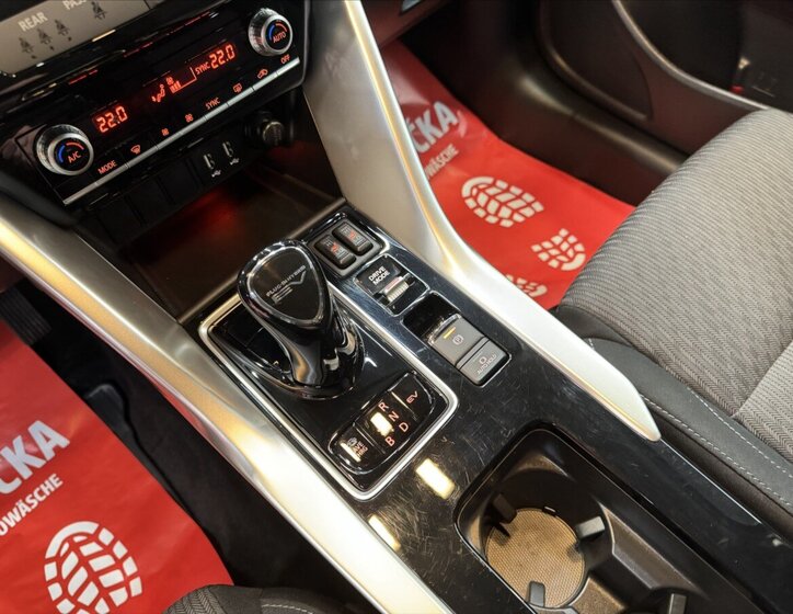 Mitsubishi Eclipse SUV / Terénní 2,4 l 138 kw