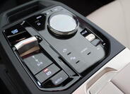 BMW iX 15