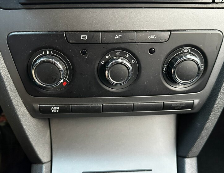 Škoda Octavia Sedan 1,6 l 77 kw