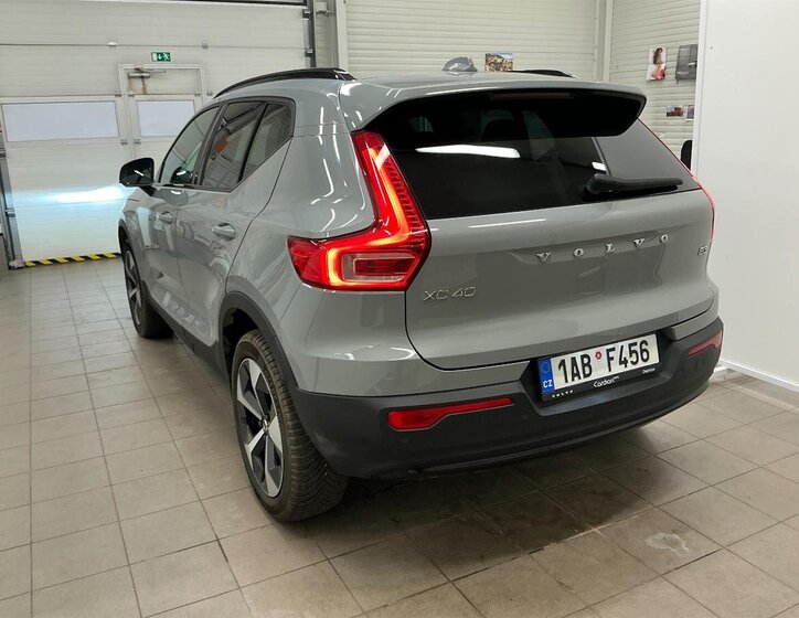 Volvo XC40 SUV 2,0 l 120 kw