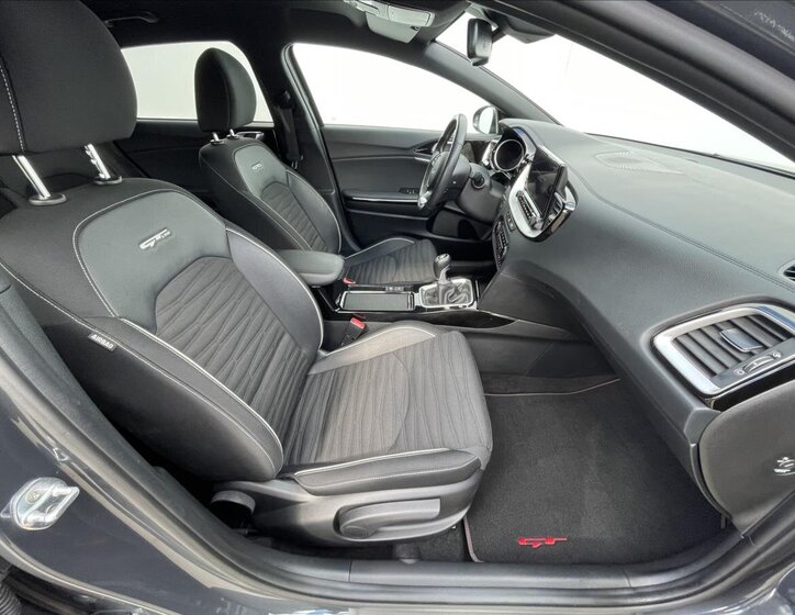 KIA ProCeed Hatchback 1,5 l 117 kw