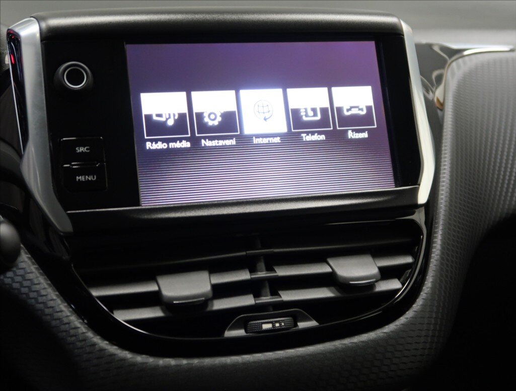 Peugeot 2008 SUV / Terénní 1,2 l 81 kw