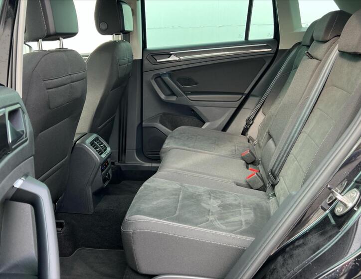 Volkswagen Tiguan 13