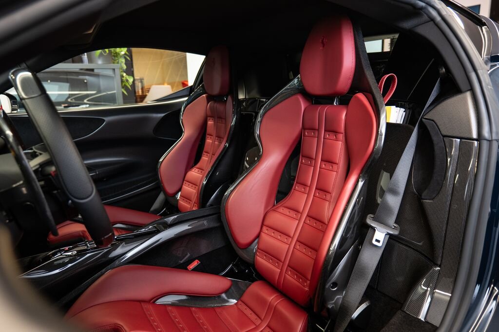 Ferrari SF90 Kupé 4,0 l 736 kw