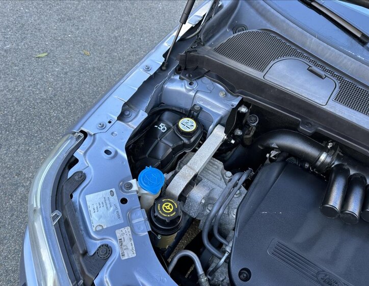 Land Rover Freelander SUV / Terénní 2,2 l 112 kw