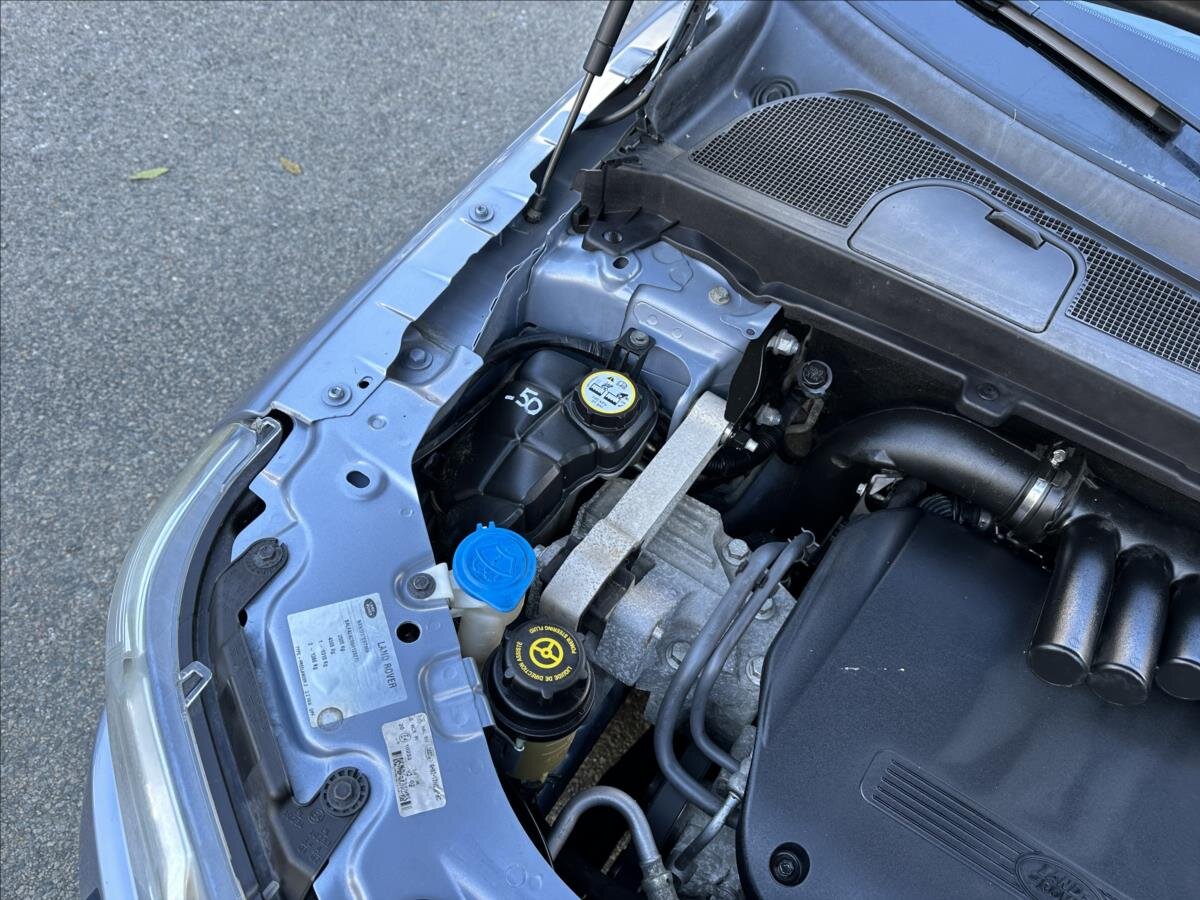 Land Rover Freelander SUV / Terénní 2,2 l 112 kw