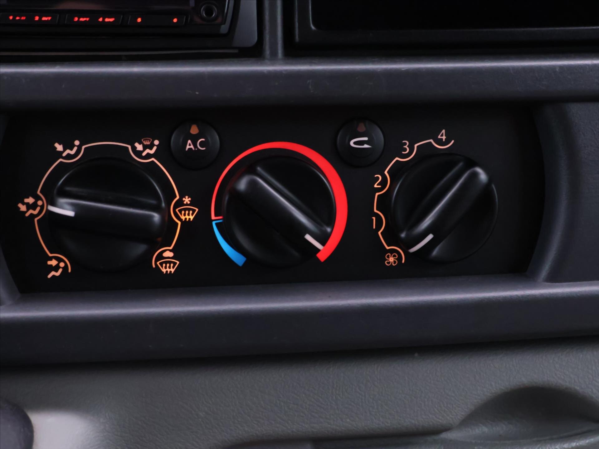 Renault Ostatní Ostatní 3,0 l 100 kw