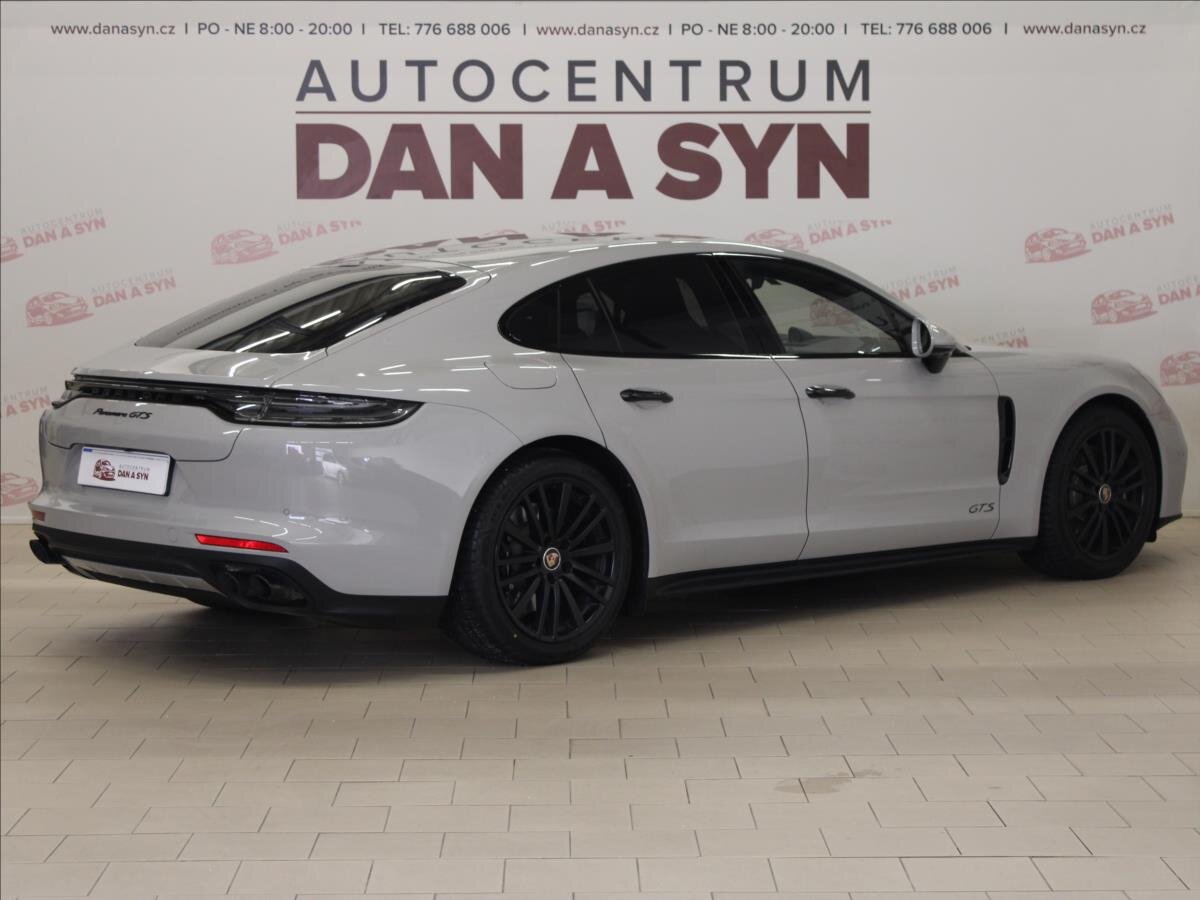 Porsche Panamera Hatchback 4,0 l 368 kw