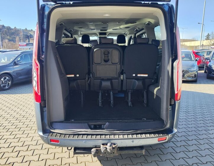 Ford Tourneo Custom VAN / Minibus 2,0 l 110 kw