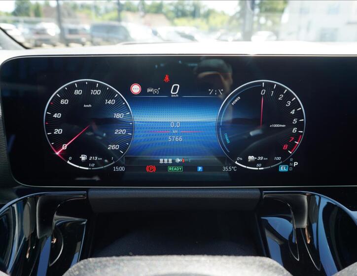 Mercedes-Benz GLA 17