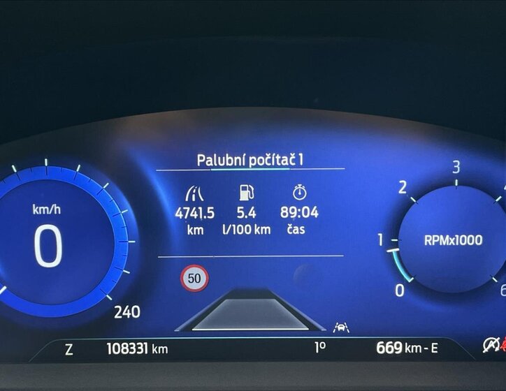 Ford Kuga SUV 1,5 l 88 kw