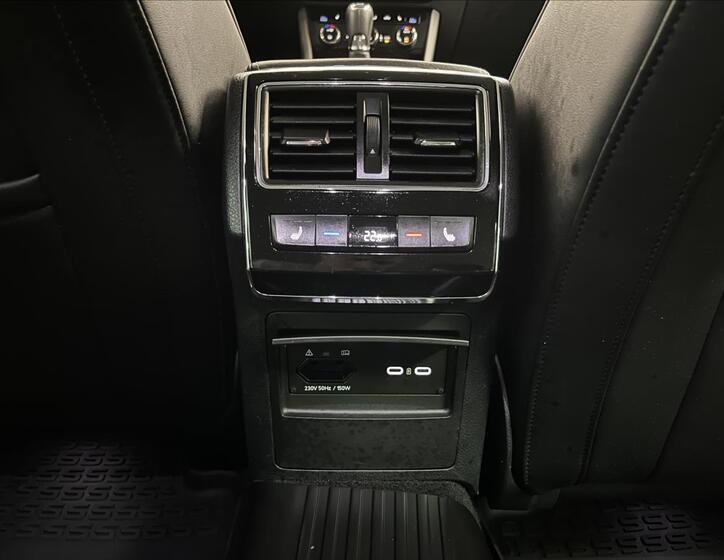 Škoda Superb 24