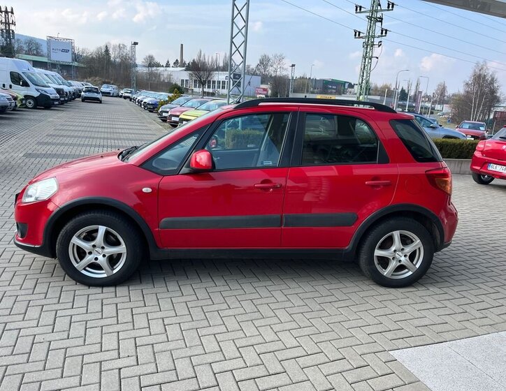 Suzuki SX4 SUV / Terénní 1,6 l 79 kw