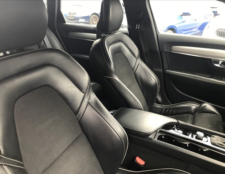 Volvo V90 Kombi 2,0 l 140 kw